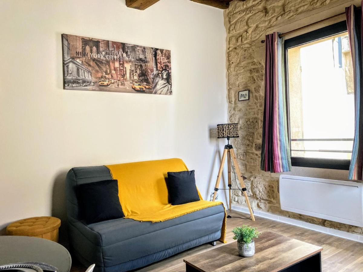 Immeuble 3 Apparts Centre Historique St Gilles Maisoncarreeconciergerie Saint-Gilles  Esterno foto
