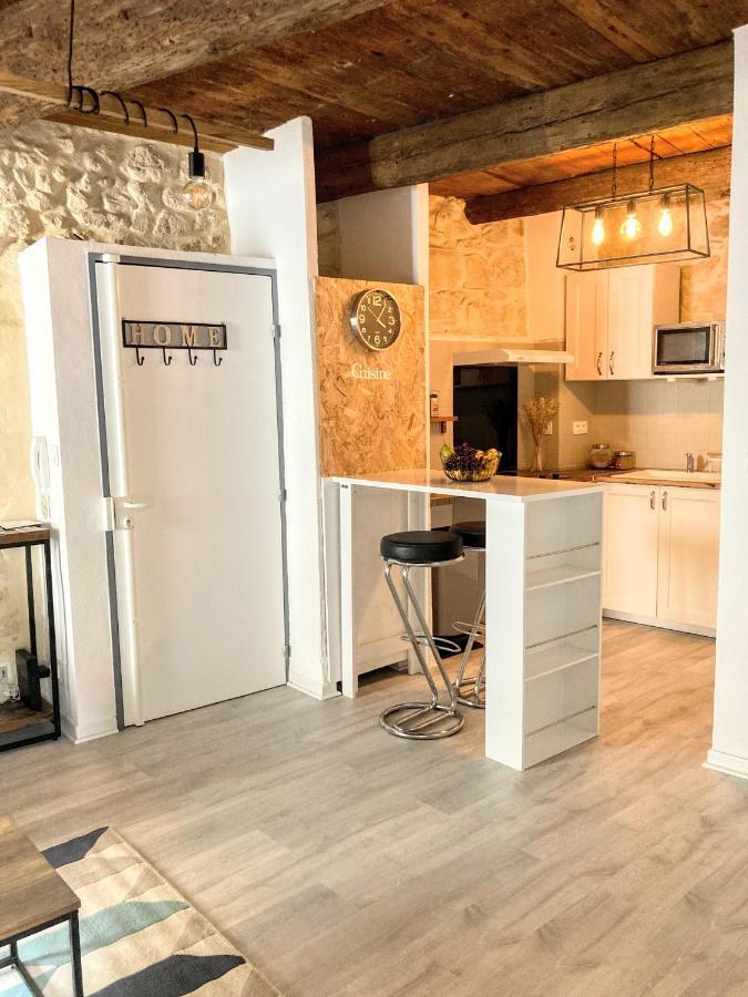 Immeuble 3 Apparts Centre Historique St Gilles Maisoncarreeconciergerie Saint-Gilles  Esterno foto