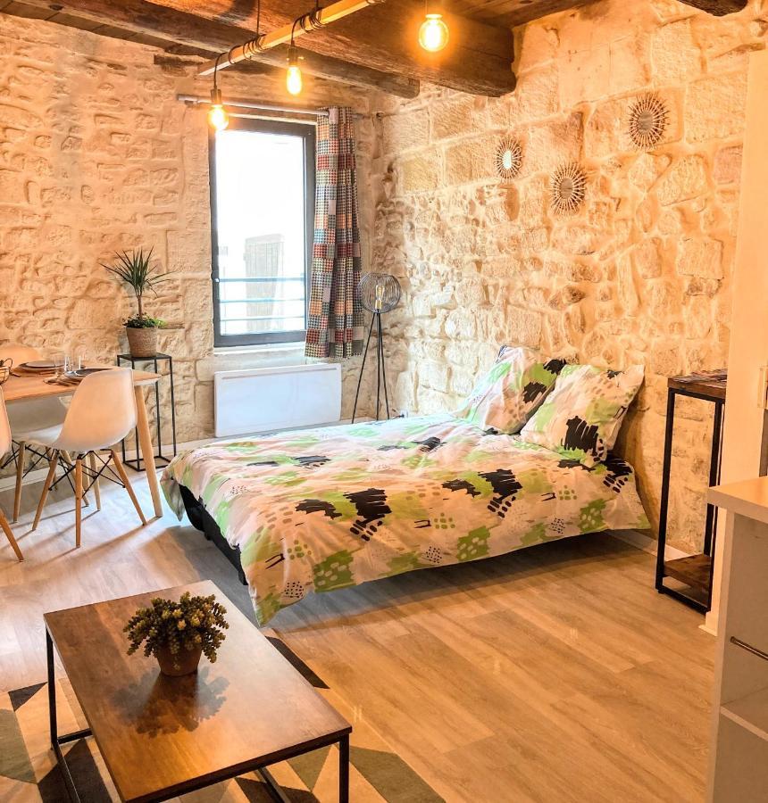 Immeuble 3 Apparts Centre Historique St Gilles Maisoncarreeconciergerie Saint-Gilles  Esterno foto