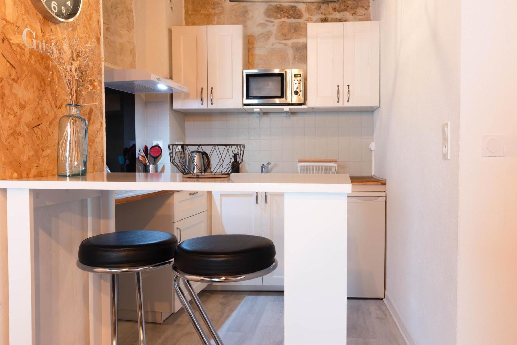 Immeuble 3 Apparts Centre Historique St Gilles Maisoncarreeconciergerie Saint-Gilles  Esterno foto