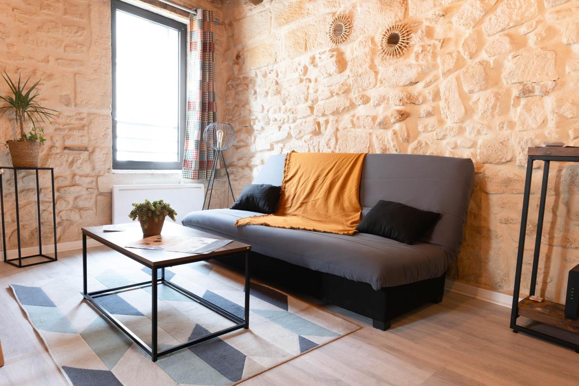 Immeuble 3 Apparts Centre Historique St Gilles Maisoncarreeconciergerie Saint-Gilles  Esterno foto