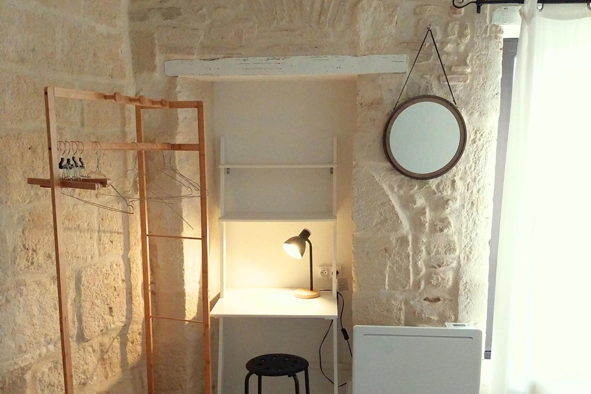 Immeuble 3 Apparts Centre Historique St Gilles Maisoncarreeconciergerie Saint-Gilles  Esterno foto