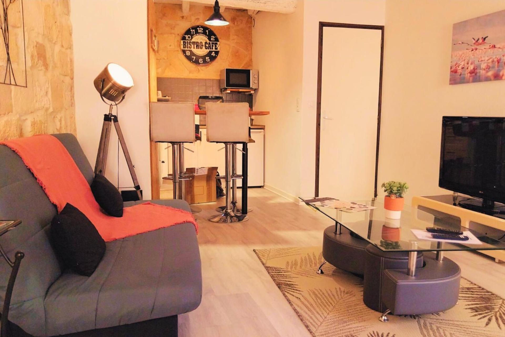 Immeuble 3 Apparts Centre Historique St Gilles Maisoncarreeconciergerie Saint-Gilles  Esterno foto